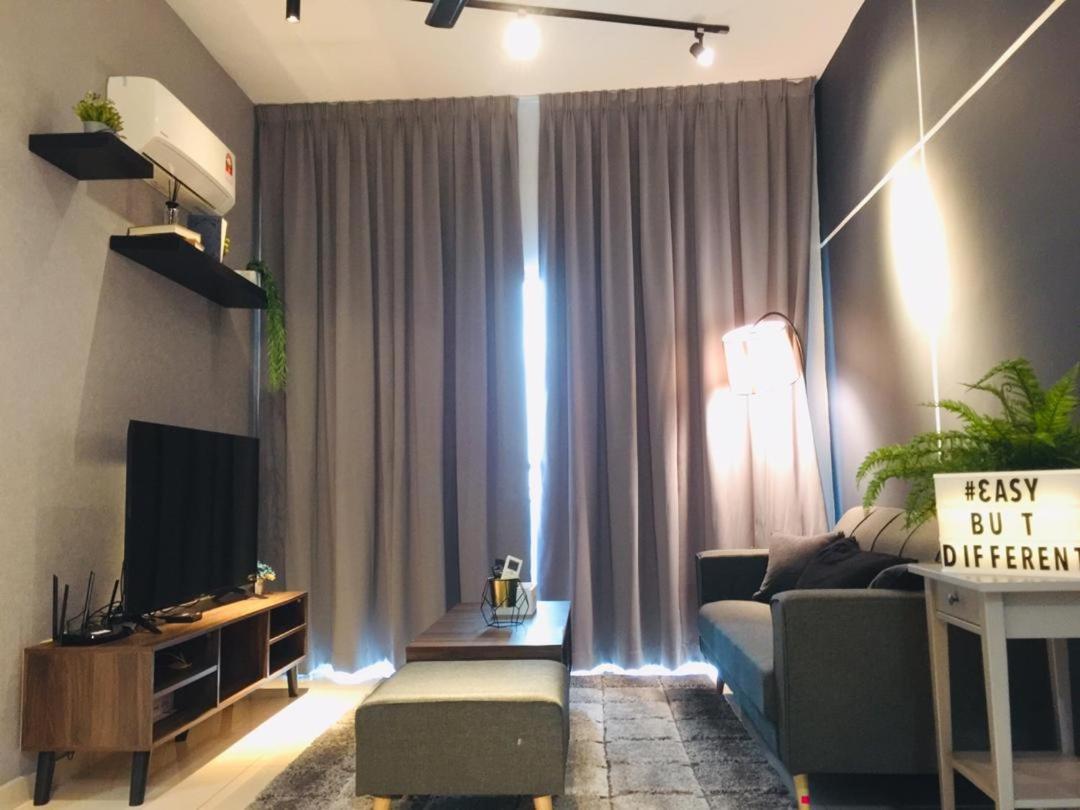 Ezhome Mesahill Nilai Exterior foto